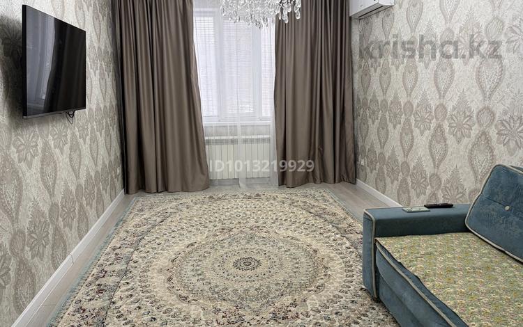 3-комнатная квартира · 70 м² · 2/5 этаж, мкр 8, А.Молдагулова 43/1 — Космос за 25 млн ₸ в Актобе — фото 2