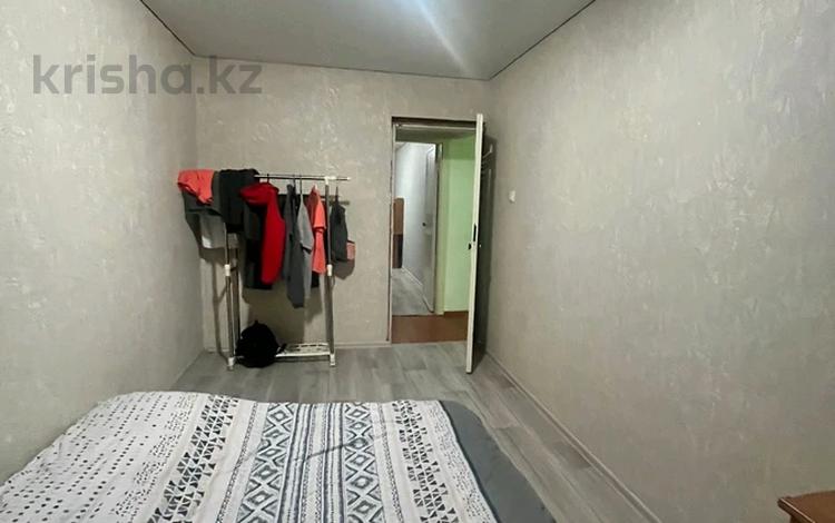 3-бөлмелі пәтер · 57 м² · 4/4 қабат, 1 микрорайон 33, бағасы: 18 млн ₸ в Конаеве — фото 9
