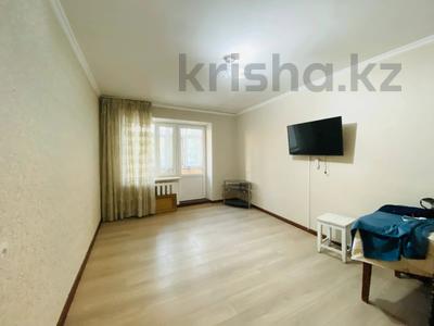 3-бөлмелі пәтер · 60 м² · 2/5 қабат, Кайрат Рыскулбекова 8/1, бағасы: 26 млн ₸ в Астане, Алматы р-н