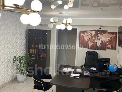 Еркін, кеңселер, сұлулық салондары, медорталықтар мен дәріханалар, білім орталықтары · 70 м², бағасы: 23 млн 〒 в Кокшетау