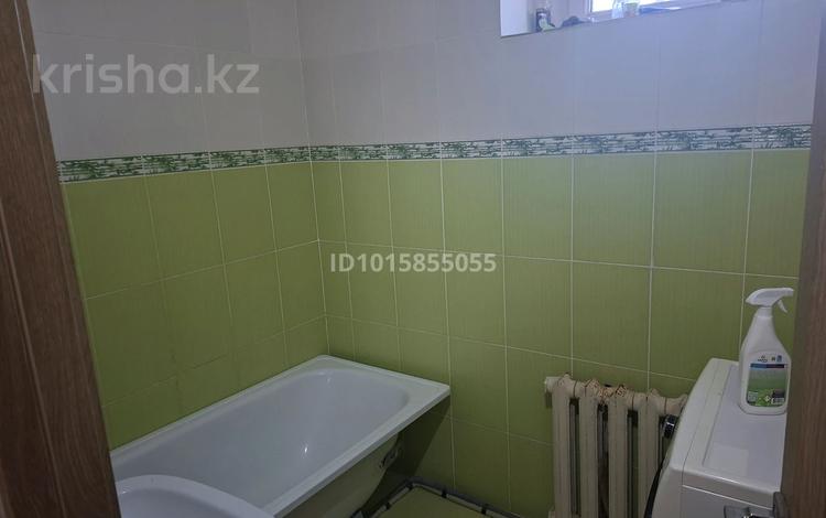 2-комнатная квартира · 49 м² · 2/5 этаж, Сулеименова 46 63 — Напротив кафе пусан за 110 000 ₸ в  — фото 2