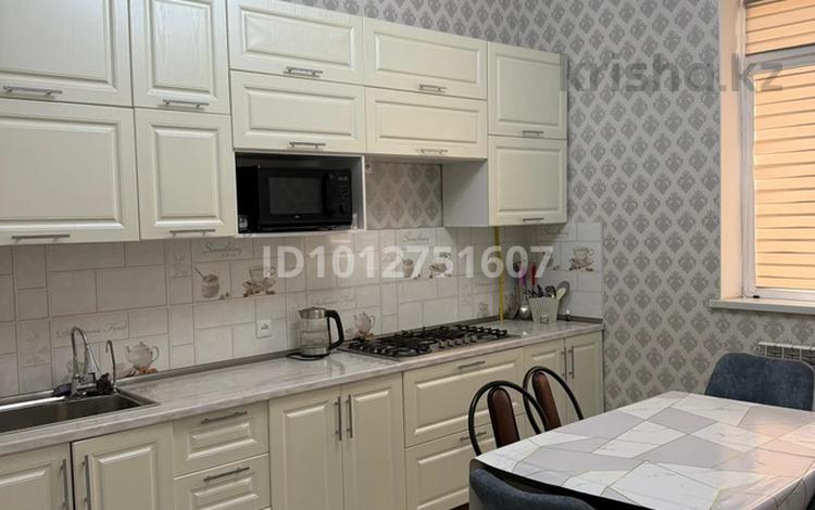 1-комнатная квартира · 55 м² · 1/10 этаж, 17-й мкр 99 за 16 млн ₸ в Актау — фото 2