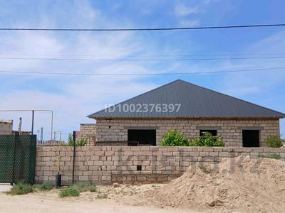 Отдельный дом · 5 комнат · 250 м² · 15 сот., Сайын 409 — Ауранын трассе киргенде 6коше солнца 4уй за 12 млн ₸ в Саина Шапагатовой