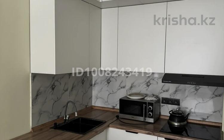 1-комнатная квартира · 30 м² · 9/17 этаж, Ауэзова за 230 000 ₸ в Алматы, Алмалинский р-н — фото 2