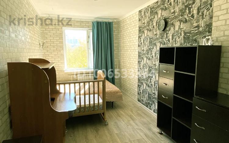 3-комнатная квартира · 58 м² · 3/5 этаж, мкр Новый Город, Ерубаева 35 за 22 млн 〒 в Караганде, Казыбек би р-н — фото 2