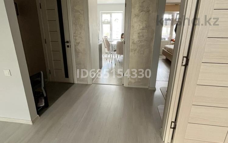 4-комнатная квартира · 82.6 м² · 5/5 этаж, Владимирская 19 за 28 млн ₸ в Атырау, мкр Авангард-4 — фото 2