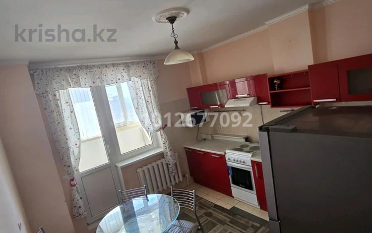2-комнатная квартира · 63 м² · 10/16 этаж, Абая 8 за 32.5 млн ₸ в Астане, Сарыарка р-н — фото 2
