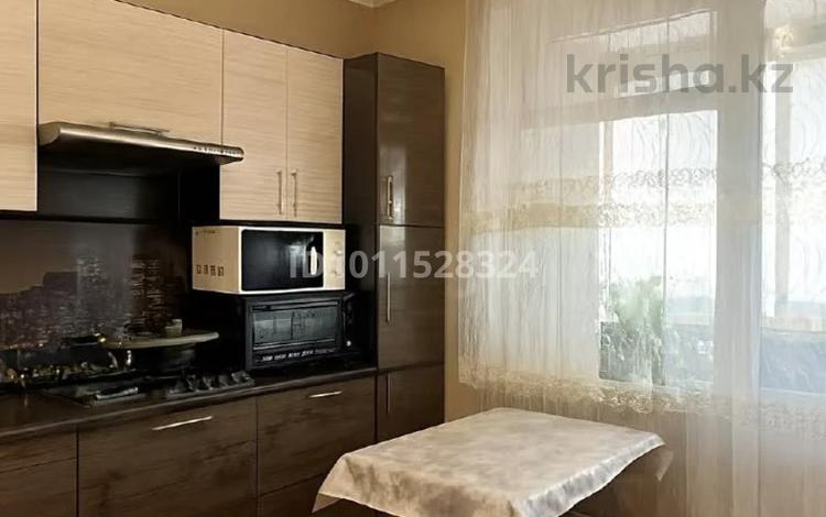 1-комнатная квартира · 42.4 м² · 3/3 этаж, Ухабова за 15.5 млн 〒 в Петропавловске — фото 2