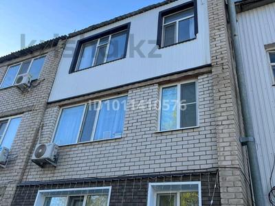2-бөлмелі пәтер · 55 м² · 3/3 қабат, Каргалинская ул. 24, бағасы: 13 млн ₸ в Актобе, жилой массив Жилянка