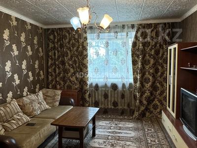 4-бөлмелі пәтер, 80 м², 3/5 қабат, Кургулова 1 — Кургулова - Сатпаева, бағасы: 14 млн 〒 в Актобе, жилой массив Жилянка