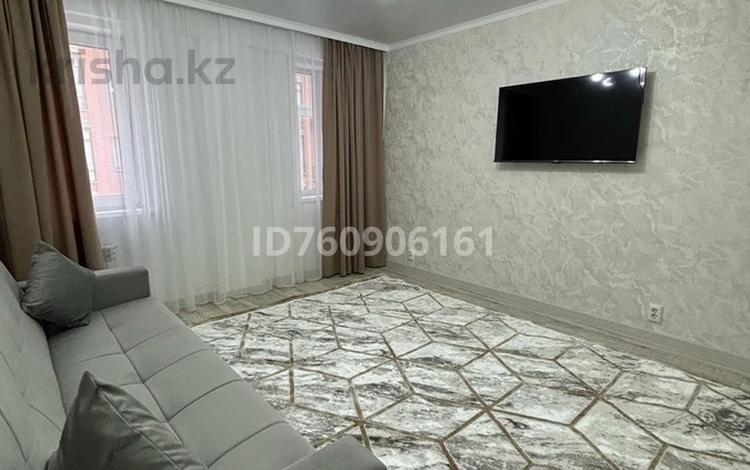 2-бөлмелі пәтер · 70 м² · 3/6 қабат, Жаңа орда ш/а., бағасы: 250 000 ₸ в Уральске, мкр Жана Орда — фото 2