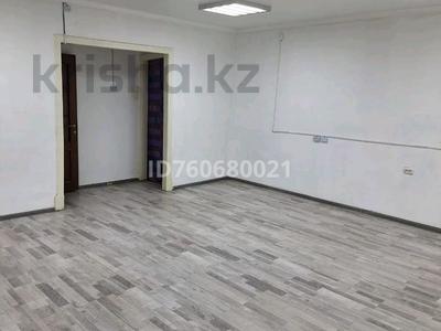 Свободное назначение, офисы, магазины и бутики, склады, салоны красоты, медцентры и аптеки · 70 м² за 120 000 ₸ в Кентау