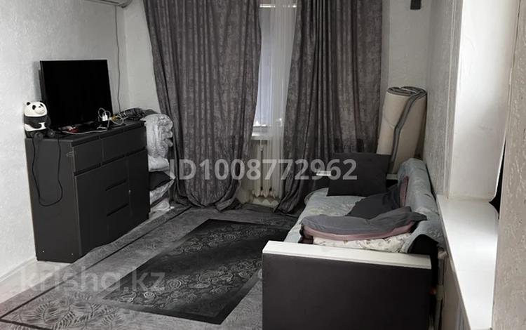 1-комнатная квартира · 30 м² · 4/4 этаж, проспект Абая 44 — Муратбаева Абая за 8 млн 〒 в  — фото 2