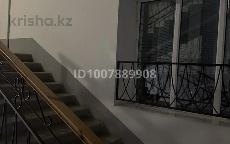 1-комнатная квартира · 50 м² · 2/5 этаж, Алтын орда за 200 000 〒 в Актобе — фото 2