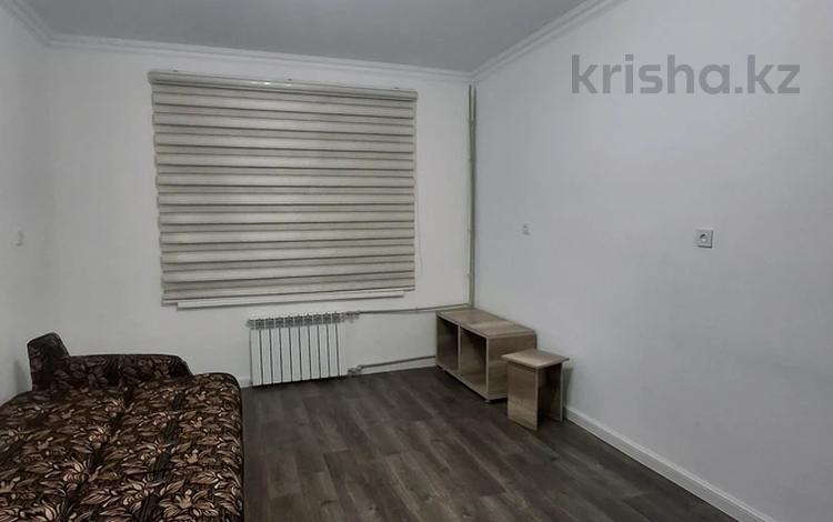 1-комнатная квартира · 36 м² · 1/5 этаж, 18-й микрорайон, Адырбекова — Школа МВД за 120 000 ₸ в Шымкенте, Аль-Фарабийский р-н — фото 2