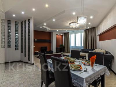 2-комнатная квартира · 100 м² · 19/30 этаж, Аль-Фараби 7 за 5 000 ₸ в Алматы