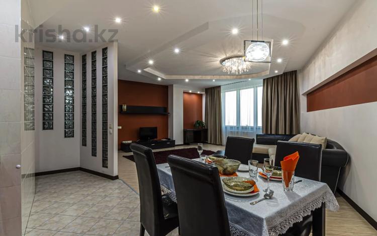 2-бөлмелі пәтер · 100 м² · 19/30 қабат, Аль-Фараби 7, бағасы: 5 000 ₸ в Алматы — фото 2