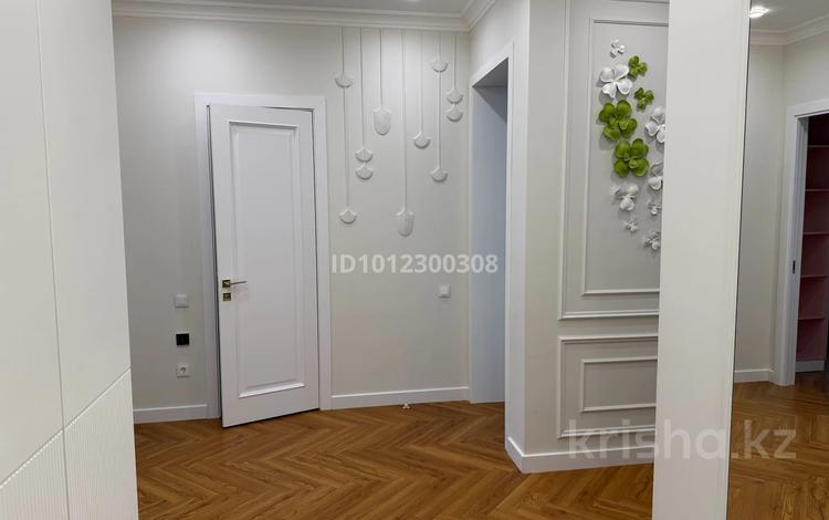 3-комнатная квартира · 100 м² · 4/12 этаж, ул. Абдуллы Розыбакиева 197/1 за 1.1 млн ₸ в Алматы, Бостандыкский р-н — фото 2