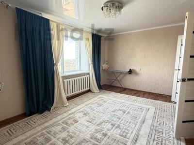 3-бөлмелі пәтер · 62.6 м² · 12/14 қабат, Строитель ш/а. 33, бағасы: 17.5 млн ₸ в Уральске, мкр Строитель