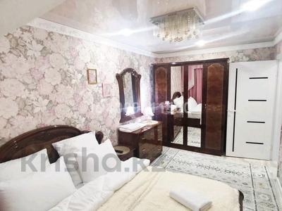 2-комнатная квартира · 54 м² · 6/9 этаж, мкр Юго-Восток, Мкр Юго-Восток, 30й микрорайон, Гапеева 1 — Университет Букетова КарУ, Больница Макажанова, ЦОН, Супермаркет Южный за 18 000 ₸ в Караганде, Казыбек би р-н
