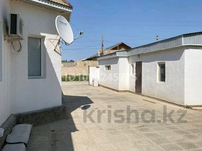 Отдельный дом · 5 комнат · 220 м² · 10 сот., Арай 2 12 21 — Жибек жолы за 35 млн 〒 в Жанаозен