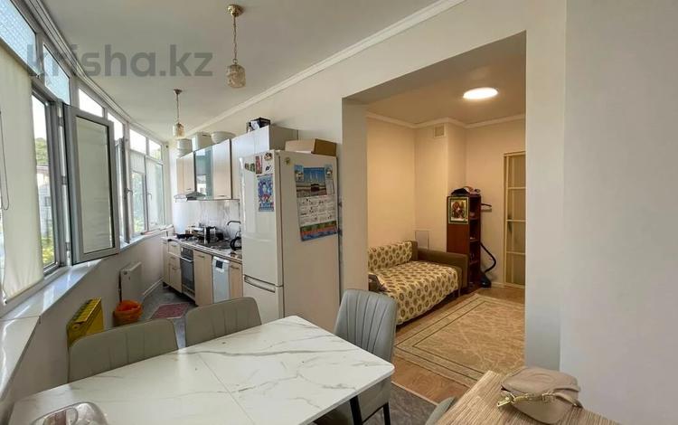 2-бөлмелі пәтер · 55 м² · 3/10 қабат, Кенесары хана, бағасы: 36 млн ₸ в Алматы, Наурызбайский р-н — фото 2