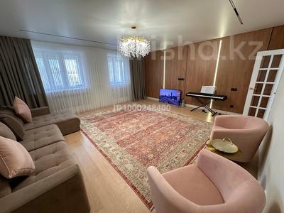 Пәтерлер в Атырауской обл.: 4-бөлмелі пәтер · 118 м² · 4/4 қабат, Сатпаева 58, бағасы: 75 млн 〒 4-бөлмелі пәтер · 118 м² · 4/4 қабат, Сатпаева 58, бағасы: 75 млн 〒 в Атырау