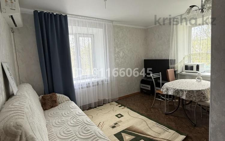 2-комнатная квартира · 34.7 м² · 4/5 этаж, 2мкр 15 — Возле церкви за 7.5 млн ₸ в Лисаковске — фото 2