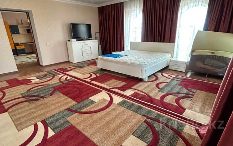 3-бөлмелі пәтер · 108.4 м² · 11/11 қабат, мкр. Алтын орда, сатпаева, бағасы: 39 млн ₸ в Актобе — фото 2