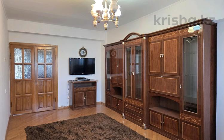 4-бөлмелі пәтер · 80 м² · 7/9 қабат, Самал 1 1, бағасы: 450 000 ₸ в Алматы, Медеуский р-н — фото 2
