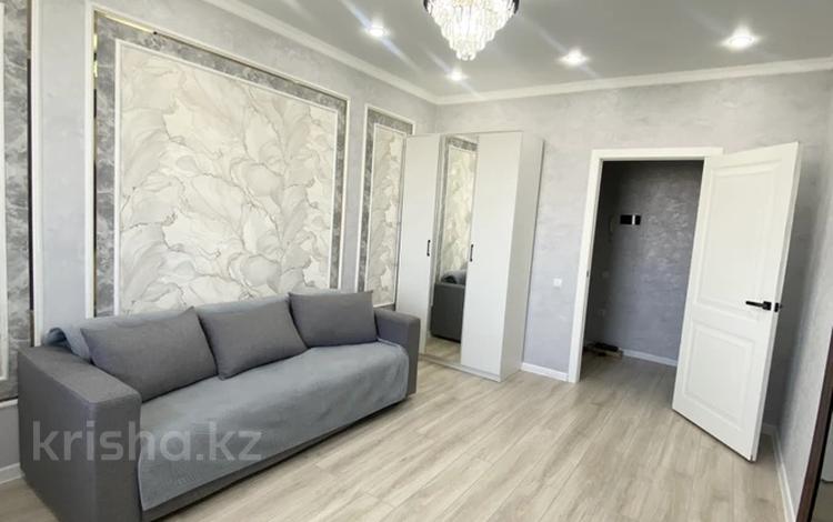 1-комнатная квартира · 37 м² · 8/9 этаж, Аманжол Болекпаев — ул. A-75 за 12 000 ₸ в Астане, Сарайшык р-н — фото 3