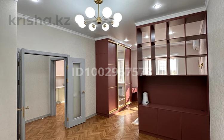 1-бөлмелі пәтер · 52 м² · 4/5 қабат, мкр. Алтын орда, Р-н Батыс 2 5 — Ресторан 1001, бағасы: 22.5 млн ₸ в Актобе — фото 17