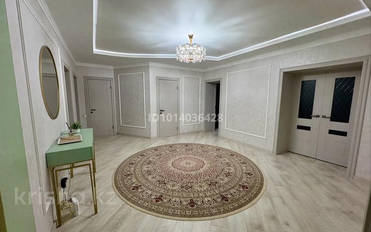 3-бөлмелі пәтер · 139 м² · 1/10 қабат, Абулхаир хана 30а, бағасы: 50 млн ₸ в Актобе — фото 2