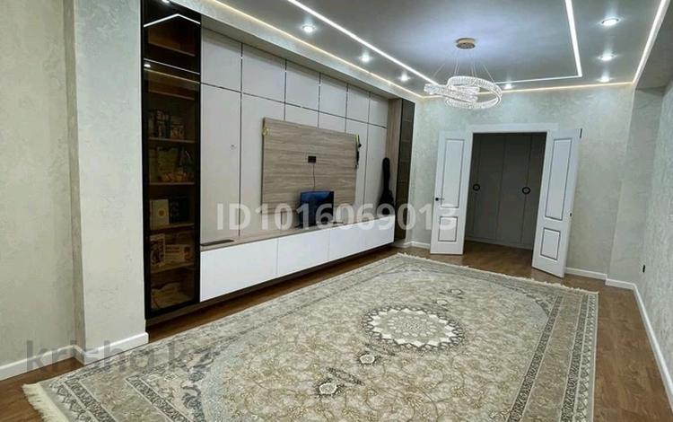 2-комнатная квартира · 85.5 м² · 5/10 этаж, 17-й мкр 24 за 35 млн ₸ в Актау — фото 2