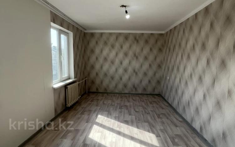 3-комнатная квартира · 58 м² · 5/5 этаж, 3 микр за 19.5 млн 〒 в Конаеве — фото 2