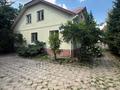 Отдельный дом · 5 комнат · 330 м² · 8 сот., мкр Каменское плато — Оспанова за 250 млн ₸ в Алматы, Медеуский р-н