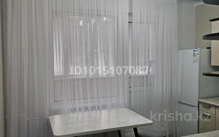 2-бөлмелі пәтер · 50 м² · 6/9 қабат, 5мик 30, бағасы: 160 000 ₸ в Аксае — фото 2