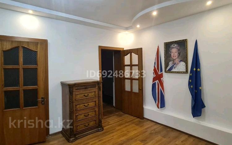 Жеке үй · 8 бөлме · 240 м², Зорге 9/2 — Калкаман, бағасы: 970 000 ₸ в Астане, Есильский р-н — фото 2