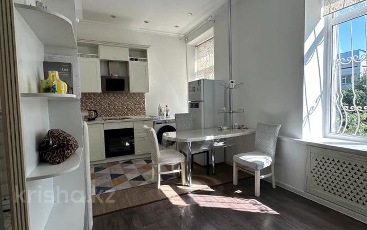 5-комнатная квартира · 156 м² · 3/4 этаж, Назарбаева 113 — СРОЧНАЯ ПРОДАЖА !!! за 145 млн ₸ в Алматы, Алмалинский р-н — фото 2