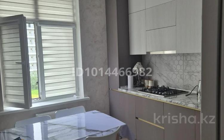 2-бөлмелі пәтер · 72.8 м² · 4/10 қабат, 19-ш/а. №14 участок, бағасы: 44 млн ₸ в Актау, 19-й мкр — фото 2