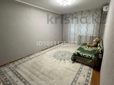 3-комнатная квартира · 65.3 м² · 2/5 этаж, Авангард 4 мкр 8 за 250 000 〒 в Атырау, мкр Авангард-4