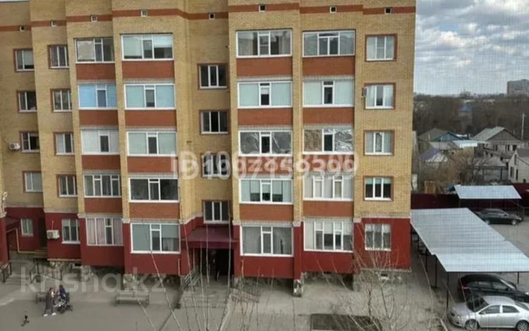 1-комнатная квартира · 50.1 м² · 4/5 этаж, Бурабай 13 — Химпласт за 14.5 млн ₸ в Актобе, мкр. Курмыш — фото 13