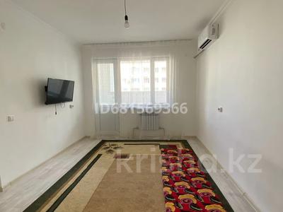3-комнатная квартира, 80 м², 3/7 этаж помесячно, 9 17 — Акимат за 130 000 〒 в Туркестане