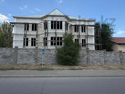 Жеке үй · 10 бөлме · 650 м² · 9.2 жүзд., Курылысшы 11, бағасы: 90 млн ₸ в Конаеве