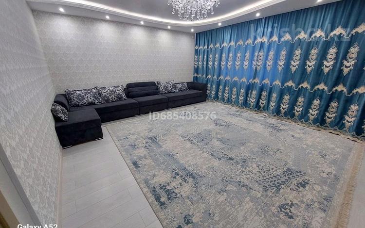 2-комнатная квартира · 97 м² · 5/5 этаж, мкр. Алтын орда, Мустафы Шокая 48Вк1 за 31.5 млн ₸ в Актобе — фото 2