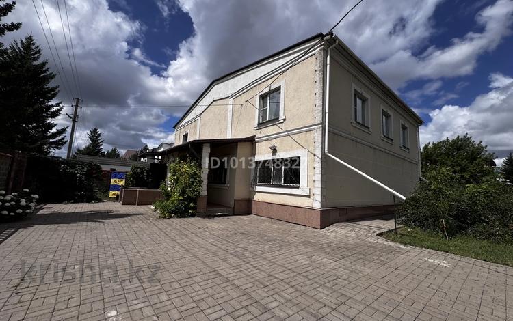 Отдельный дом · 7 комнат · 500 м² · 12 сот., Василия Шукшина за 2.5 млн ₸ в Астане — фото 2