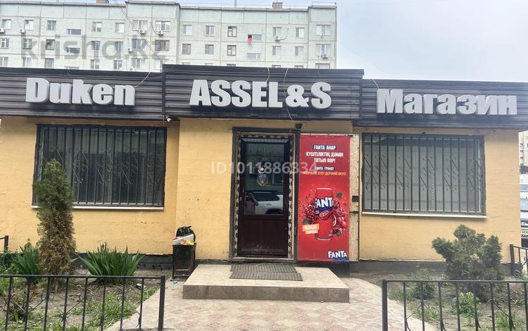 Дүкендер мен бутиктер · 56 м², бағасы: 45 млн ₸ в Актобе, мкр 12 — фото 2