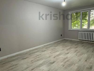 2-комнатная квартира · 43.6 м² · 1/5 этаж, Майкудук, 15й микрорайон за 10 млн ₸ в Караганде, Алихана Бокейханова р-н