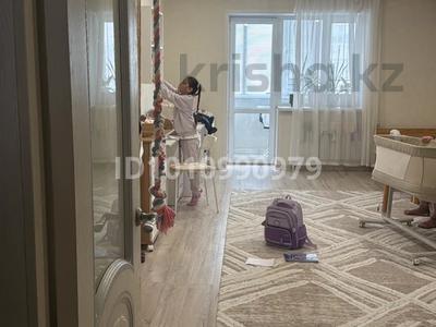 2-бөлмелі пәтер · 89 м² · 1/5 қабат, мкр Кунаева 5 — Нур 5, бағасы: 250 000 〒 в Уральске