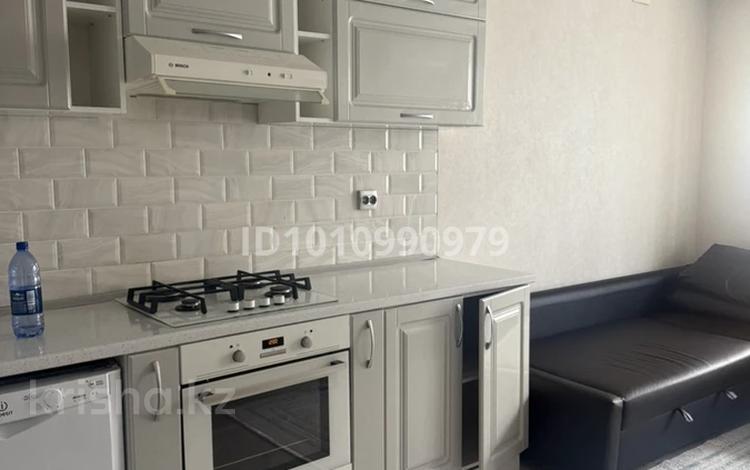 2-бөлмелі пәтер · 89 м² · 1/5 қабат, Қонаев ш/а. 5 — Нур 5, бағасы: 200 000 ₸ в Уральске, мкр Кунаева — фото 8